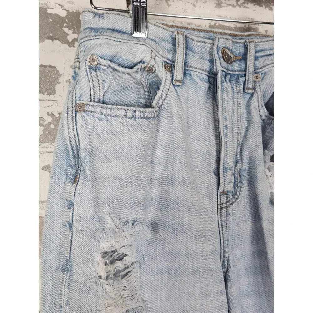 American Eagle Outfitters good pre